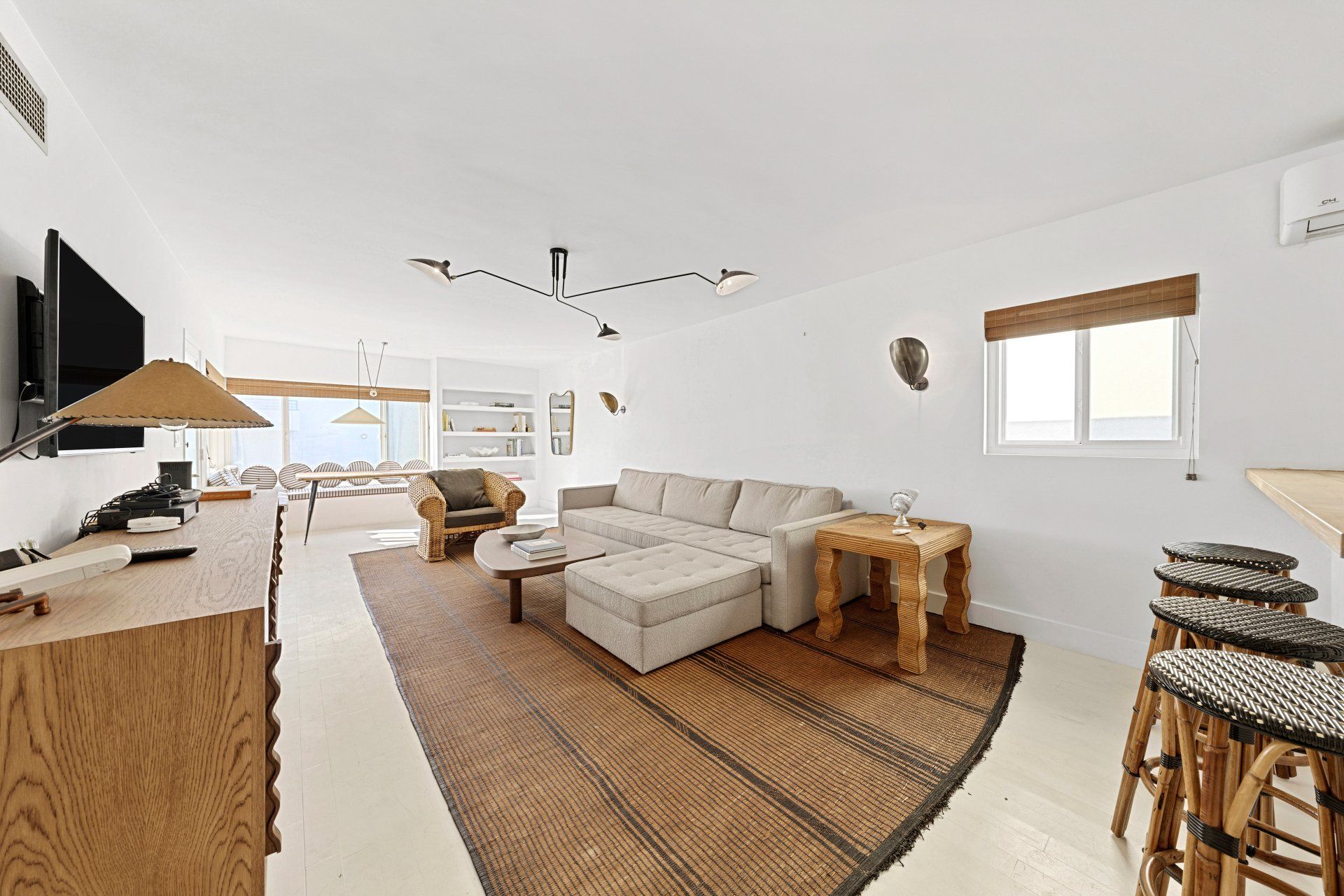 Driftwood Apartment living room with couch