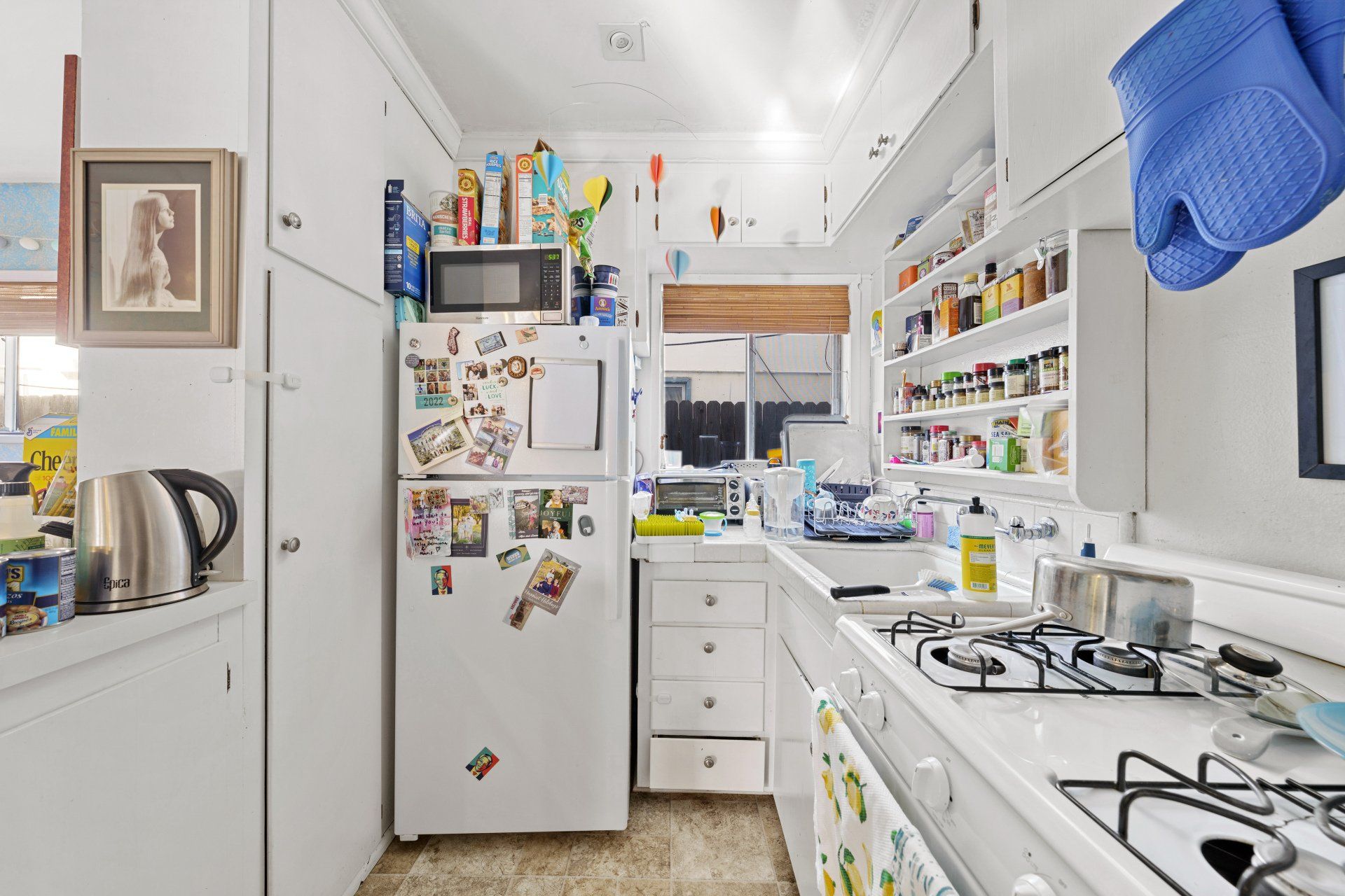 25 Eastwind St Kitchen