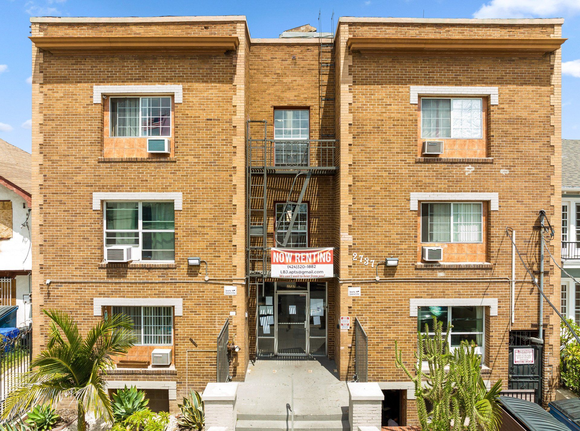 Francis Ave Apartments