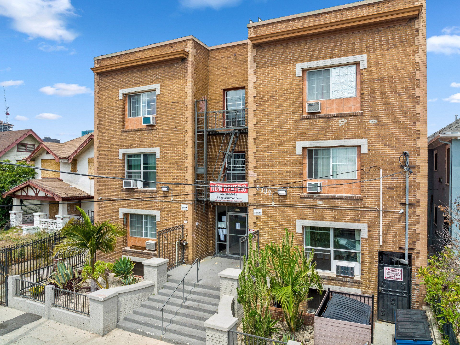 Francis Ave Apartments