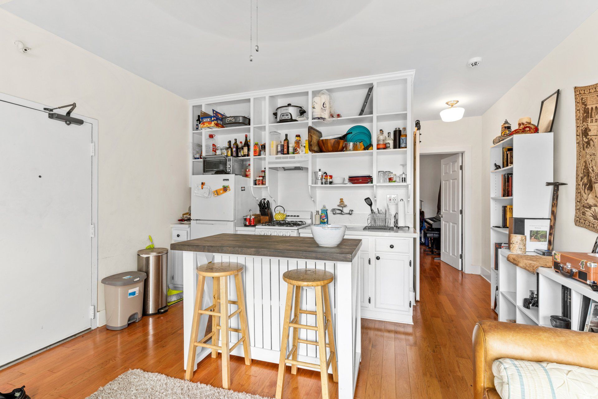 Francis Ave Apartment Kitchen