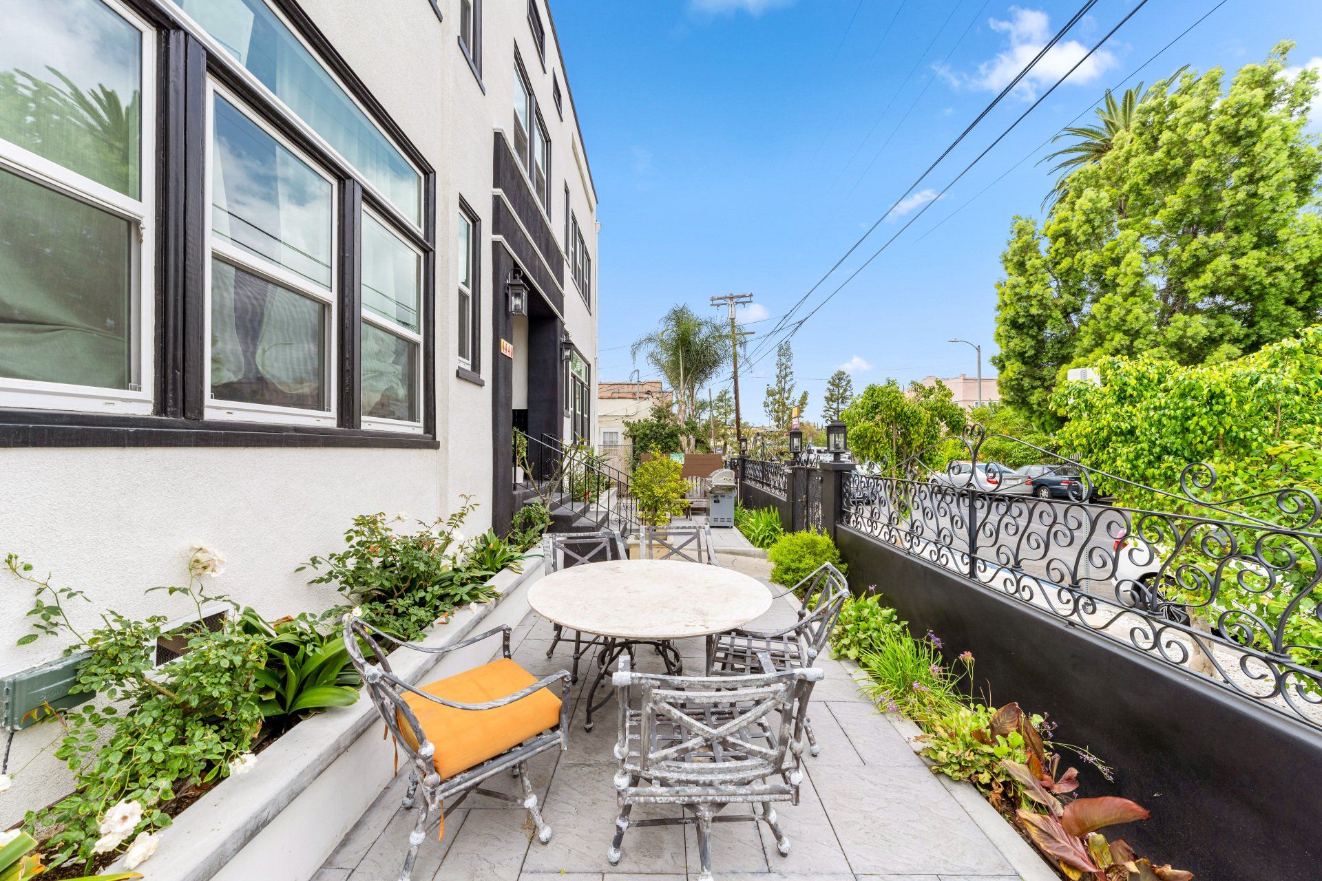 4440 Burns Ave Apartment Patio