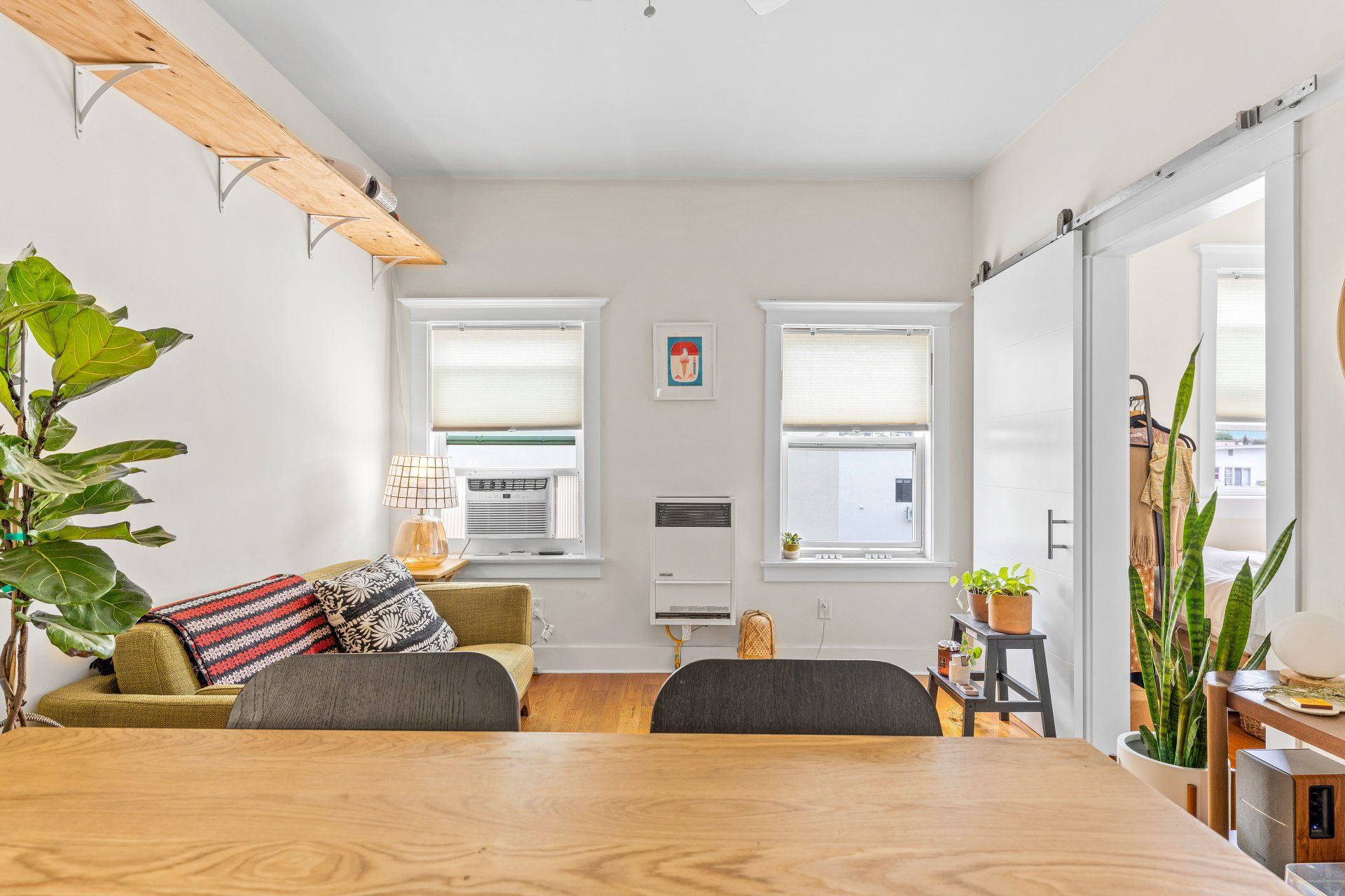 4440 Burns Ave Apartment Dining Table