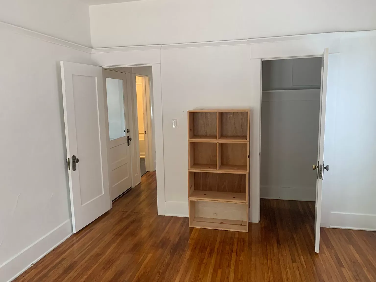 816-818 N Lafayette E Park Bedroom