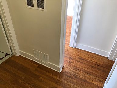 1620 N Normandie Hardwood Floors
