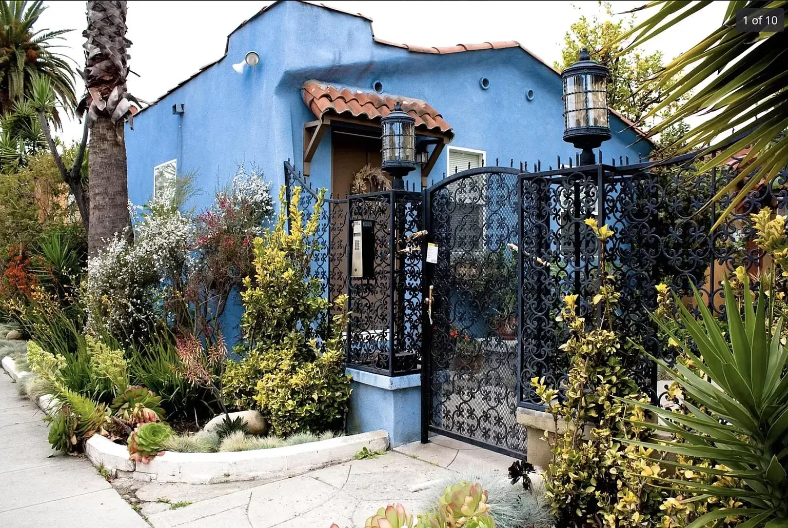 Harvard Court Apartments