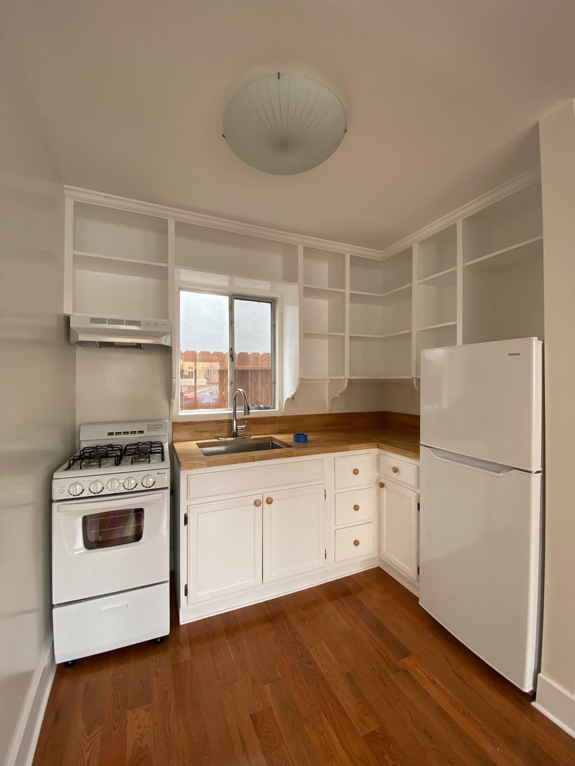 Culver Place Apartments Kitchen