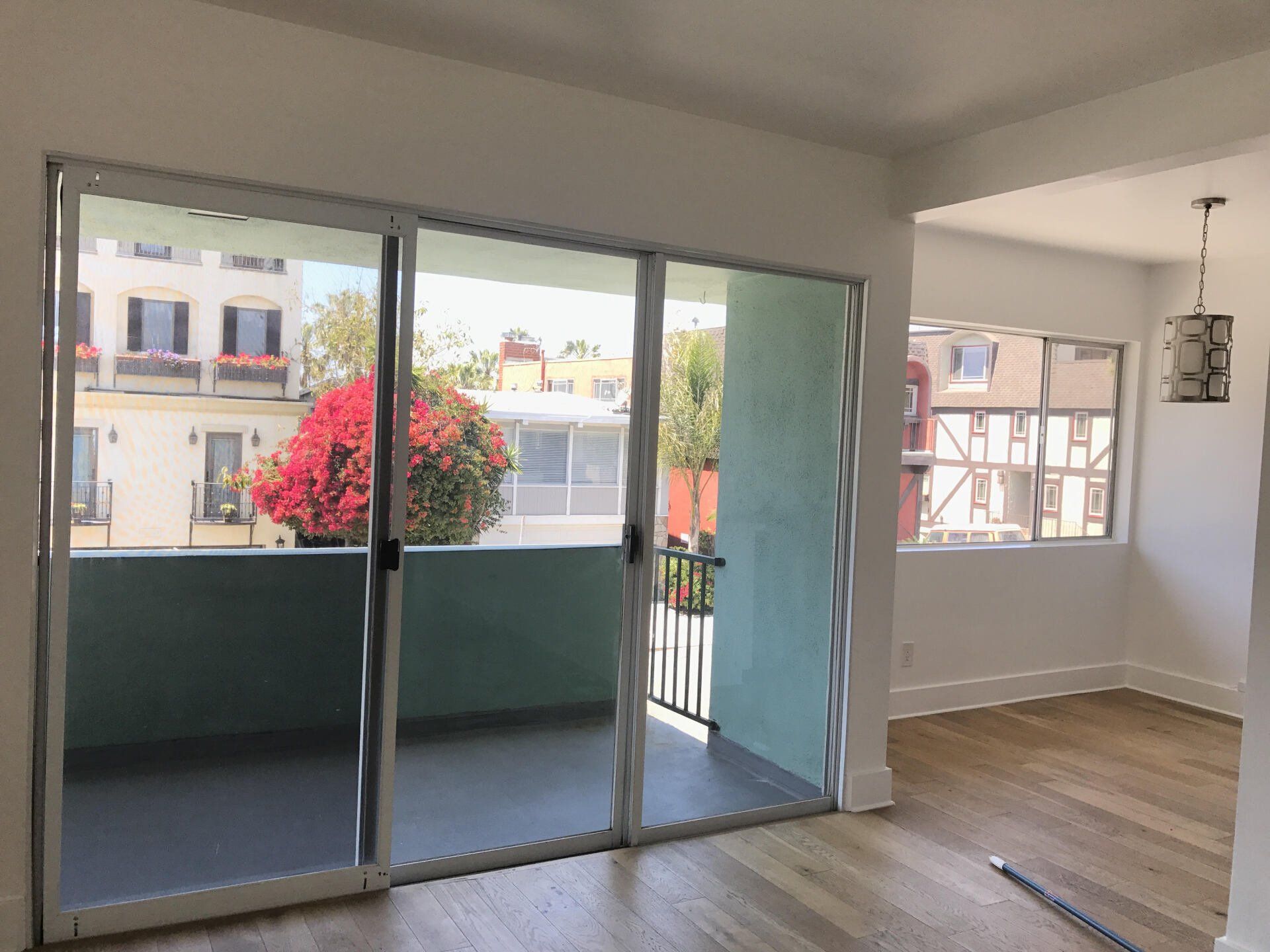 6609-11 Vista Del Mar Apartments Screen Porch