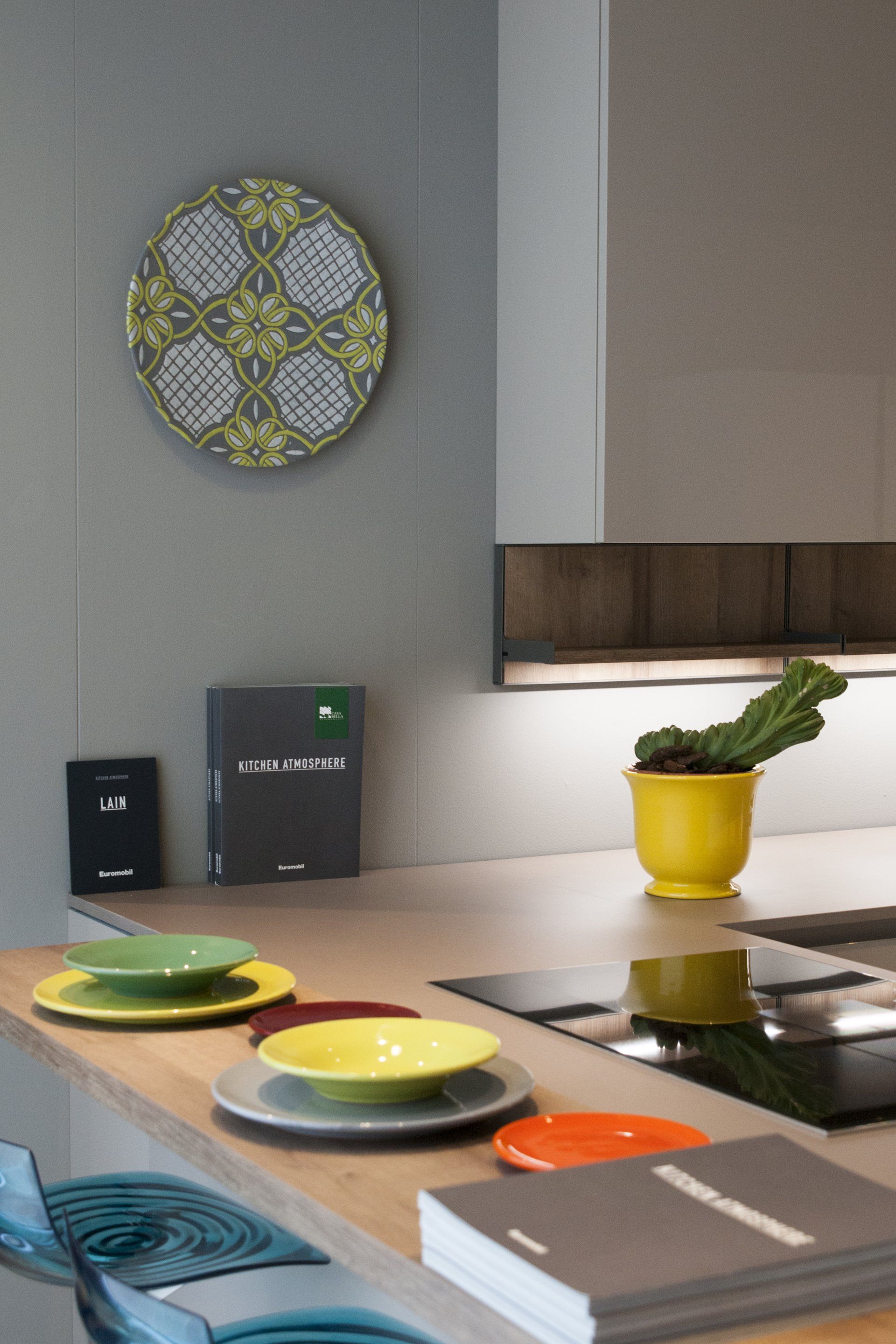 Bancone della cucina con angolo pranzo