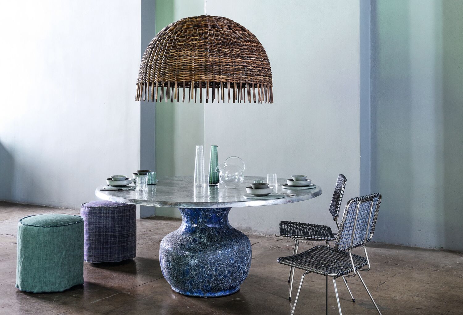 Gervasoni, tavolo tondo con sedie abbinate