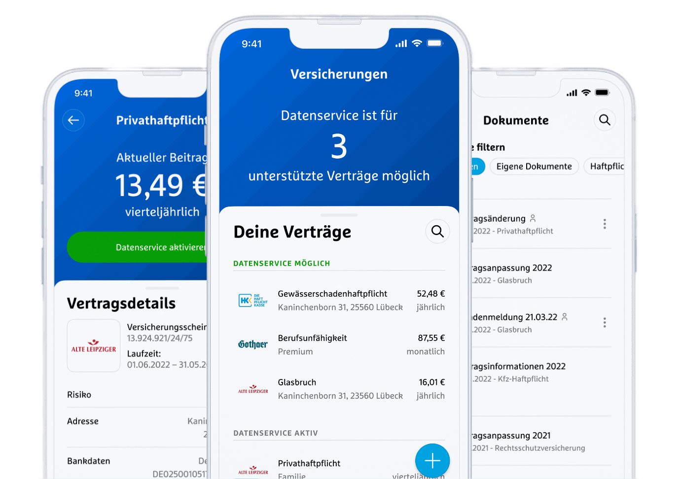 Drei Mobiltelefone zeigen App-Bildschirme mit Vertragsinformationen auf Deutsch.