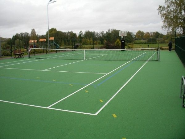 Sporta laukums Eramu (Igaunija)  Multifunkcionālais sporta segums TETRAPUR ENZ 2S (600 m2)