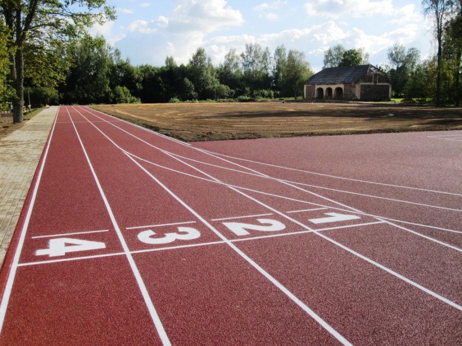 Stadions Stāmerienā (Latvija)  Skrejceļa segums TETRAPUR ENZ (2100 m2)