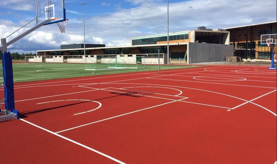 Sporta laukums Jarvekula (Igaunija)  Sporta segums CONIPUR (1000 m2)