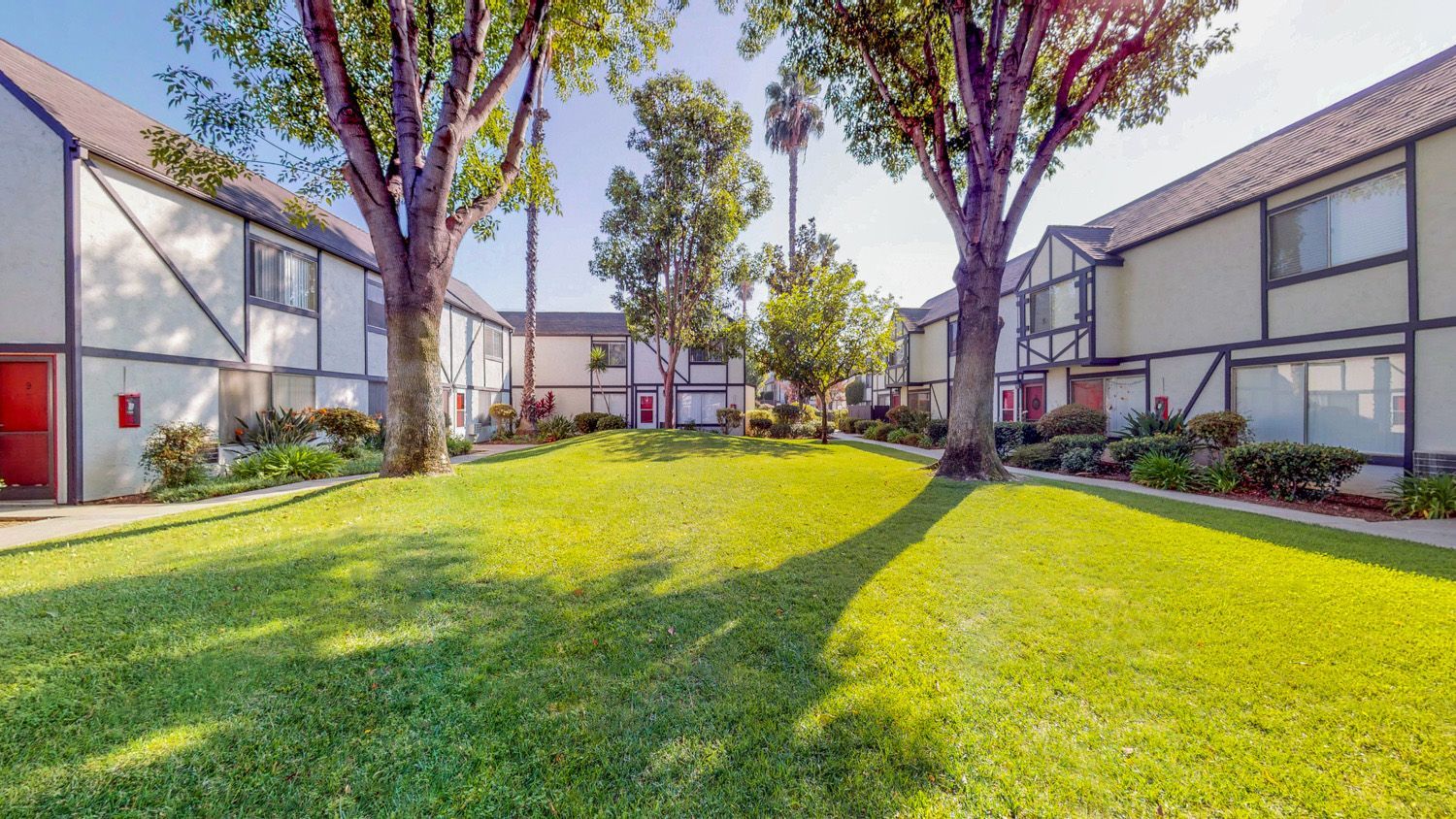 Hawaiian Gardens Photo Gallery