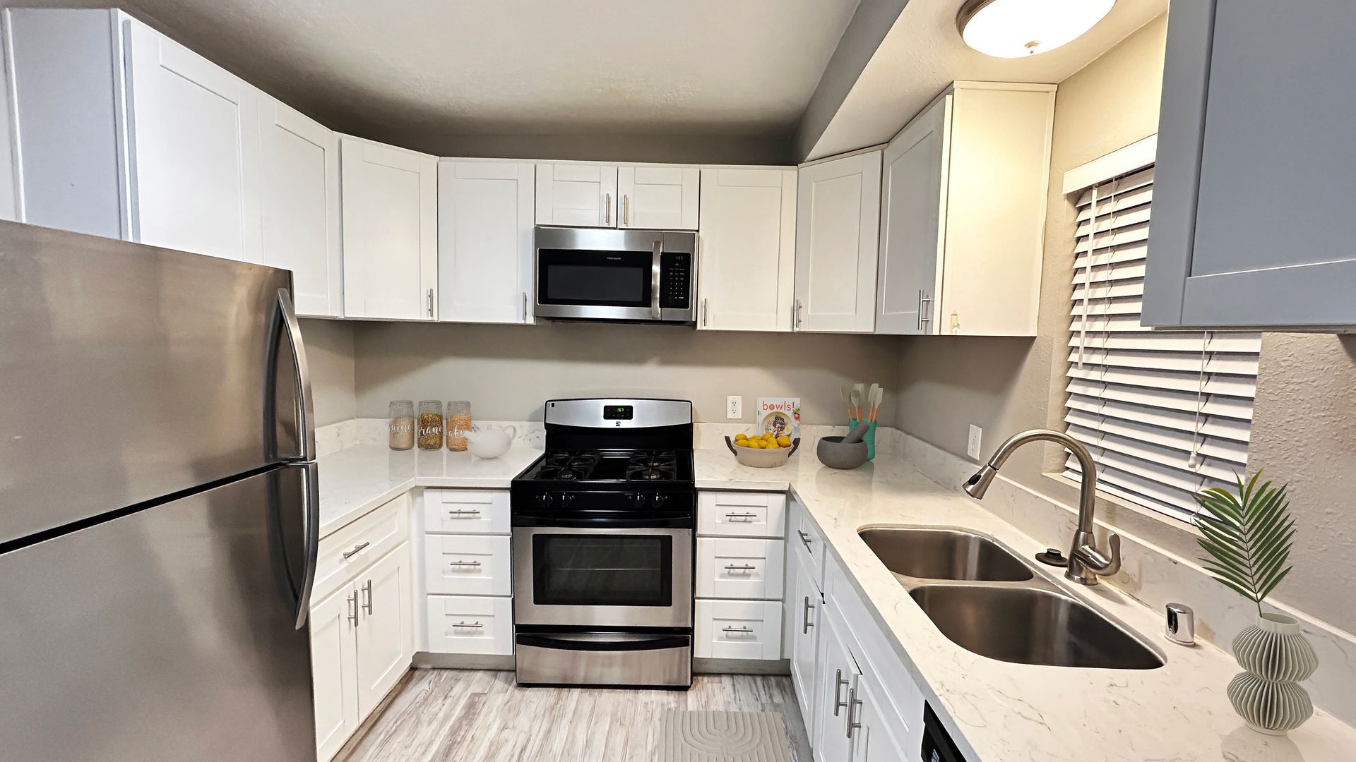La Mesa Photo Gallery