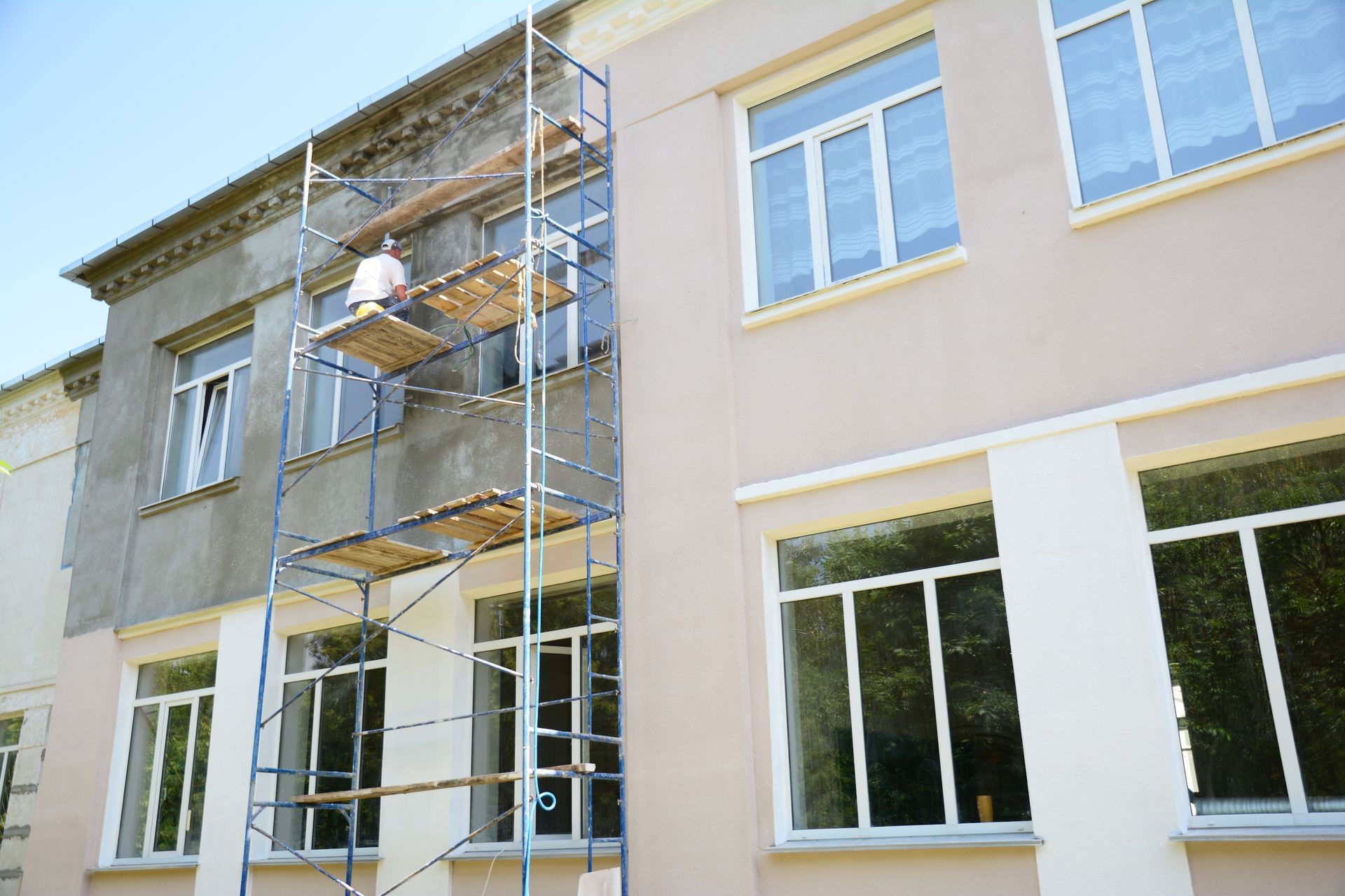 For exterior painting in Charleston, SC, call Paisano Roofing
