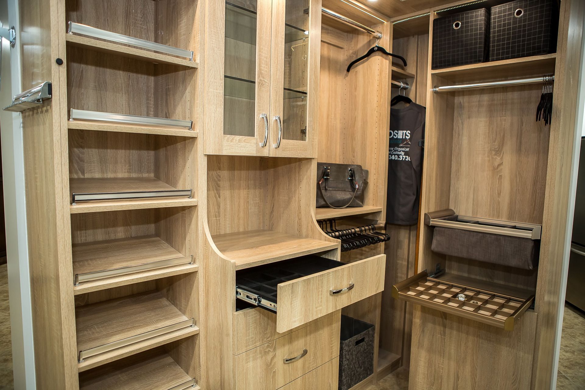 Custom Closets – Palm Desert, CA – Closets La Quinta & Cabinetry