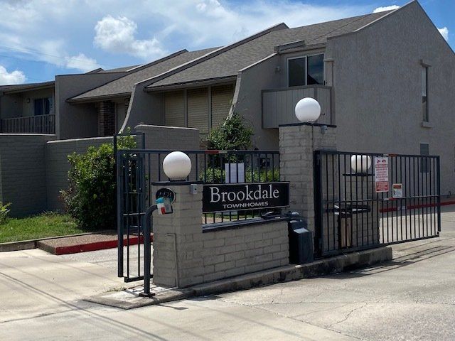 BROOKDALE TOWNHOMES