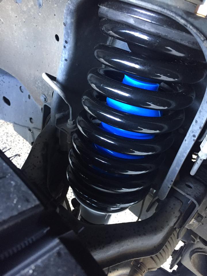 Black Shock Absorbers — 4WD Suspension in Noosa, QLD