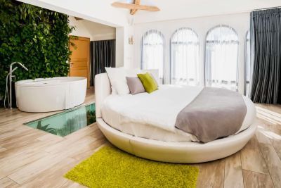 Un atout différenciant pour vos hôtes.Faites de votre logement une destination unique grâce à une baignoire Balnéo 