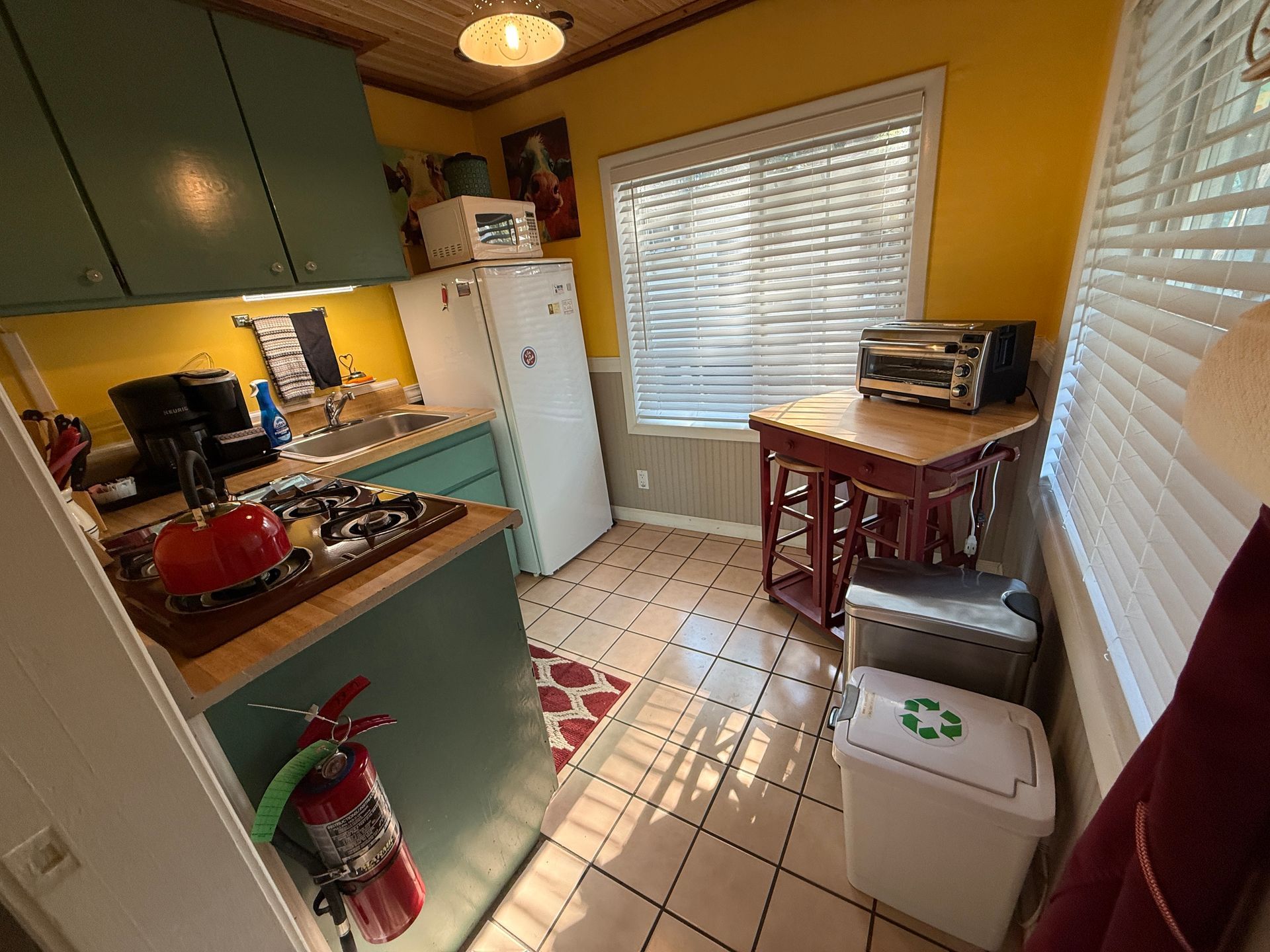 Kichenette of #2 Cookie's Kitchen Cottage