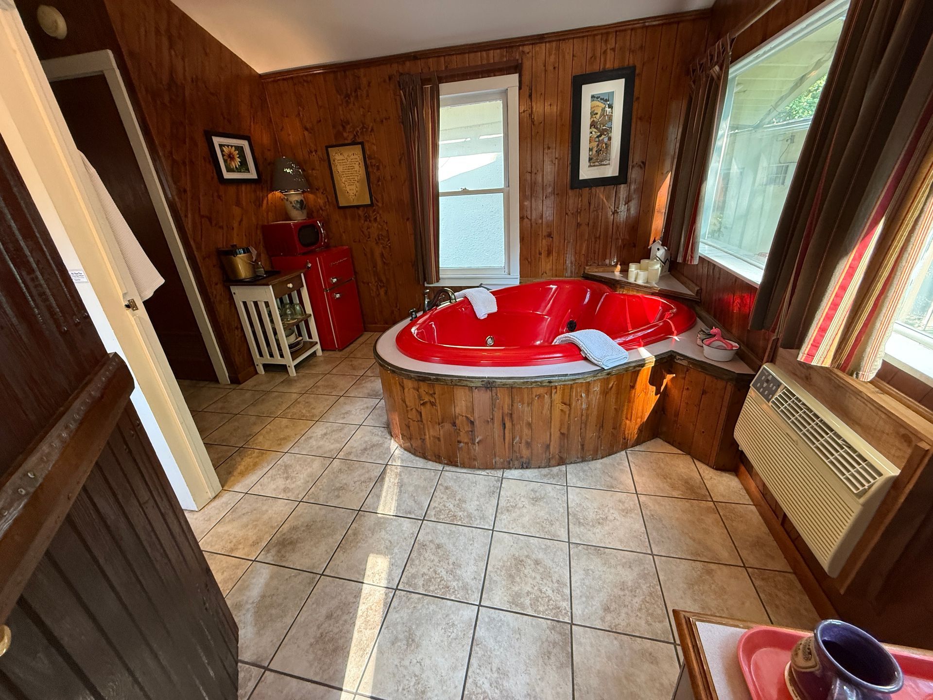 Jacuzzi room of #4 The Log Cabin Cottage