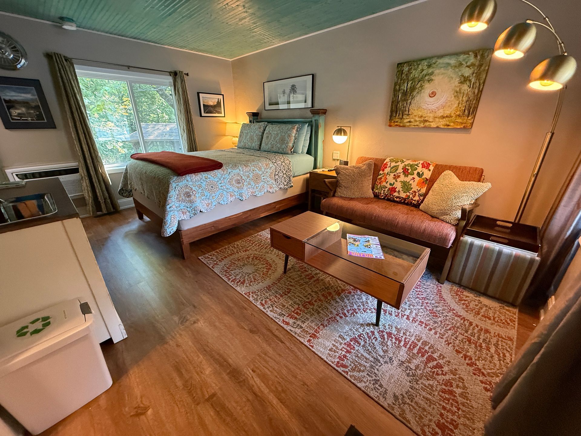 Interior of #5 Holiday Road Cottage