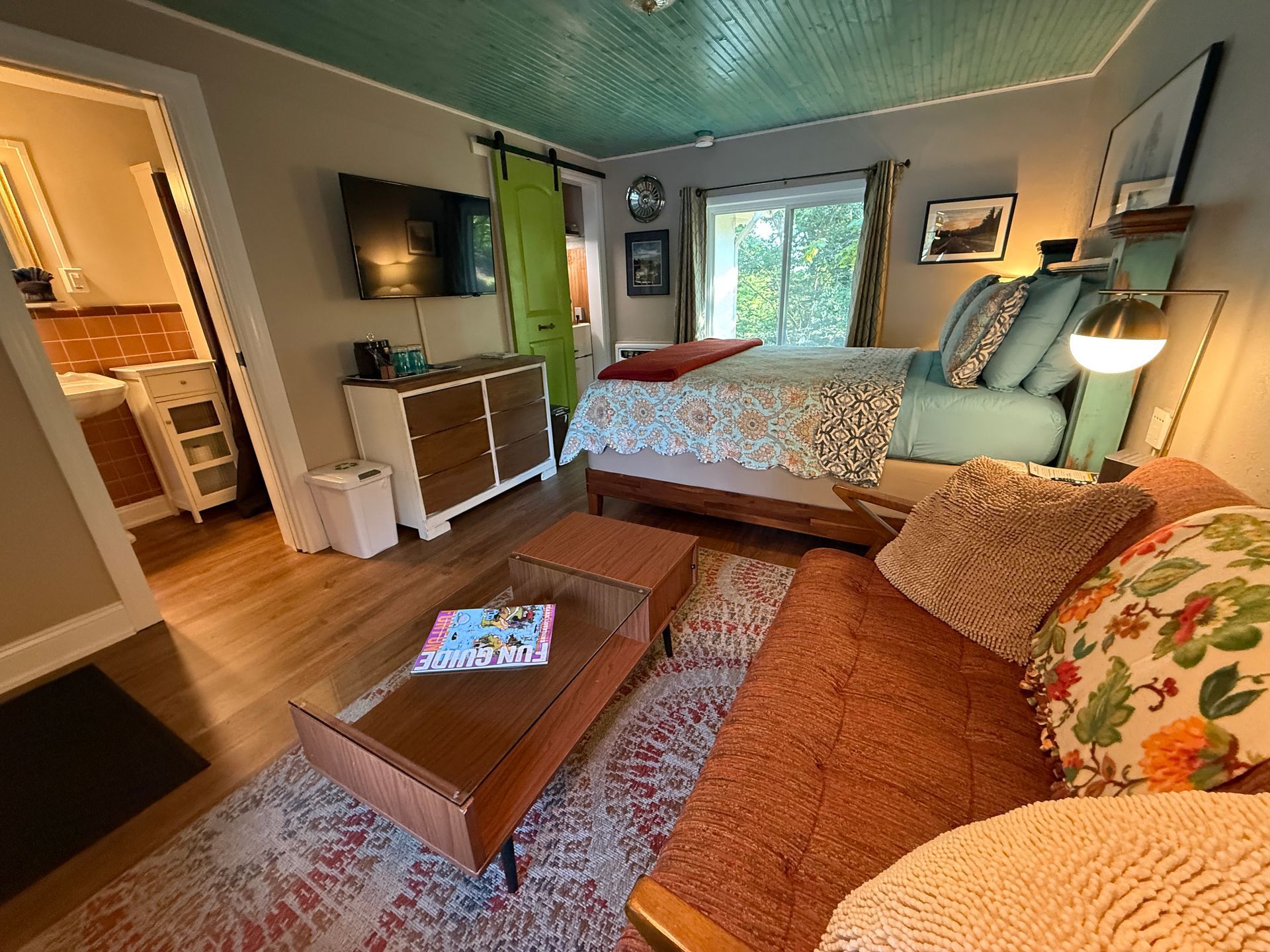 Interior of #5 Holiday Road Cottage