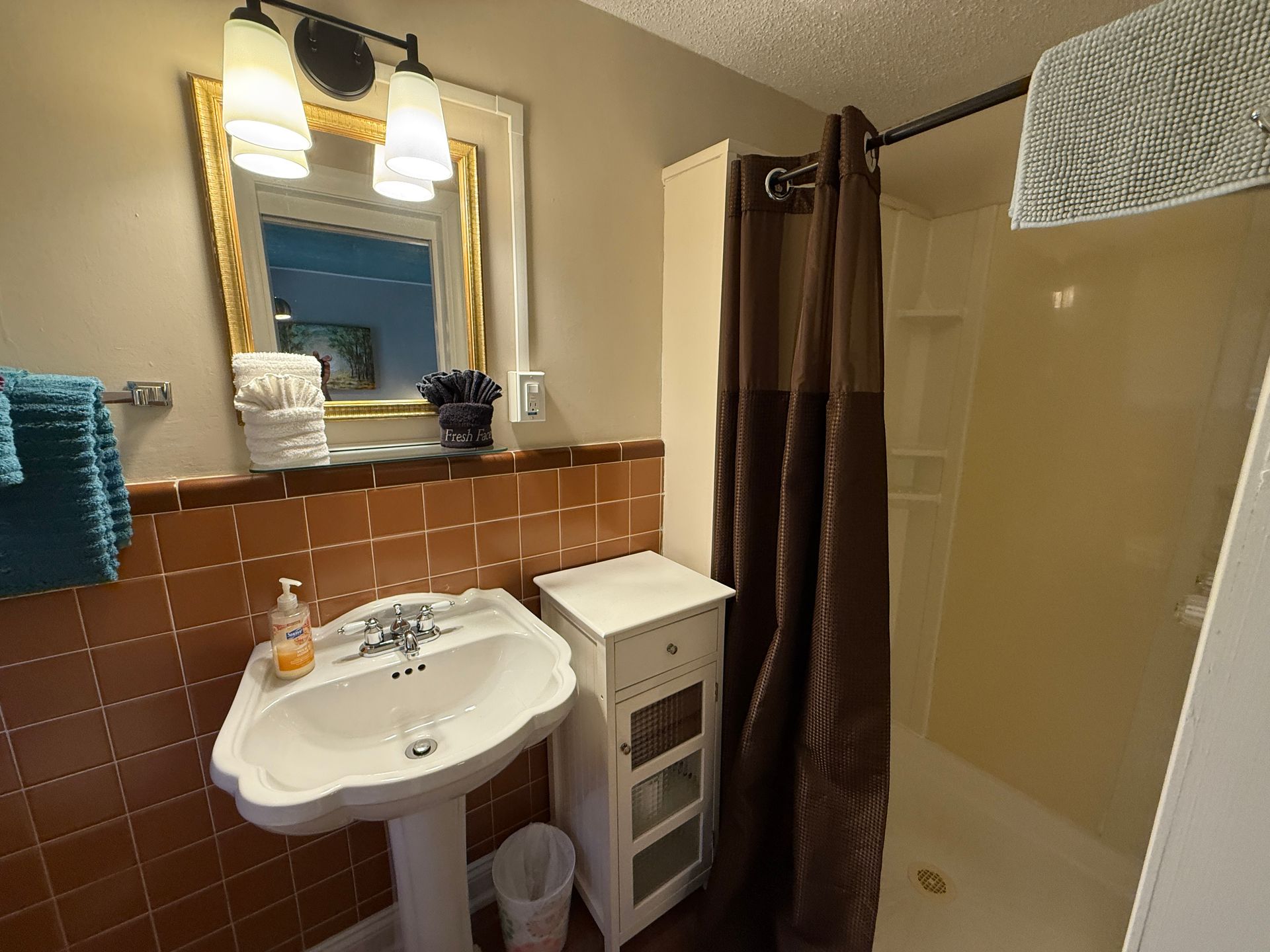 Bathroom of #5 Holiday Road Cottage
