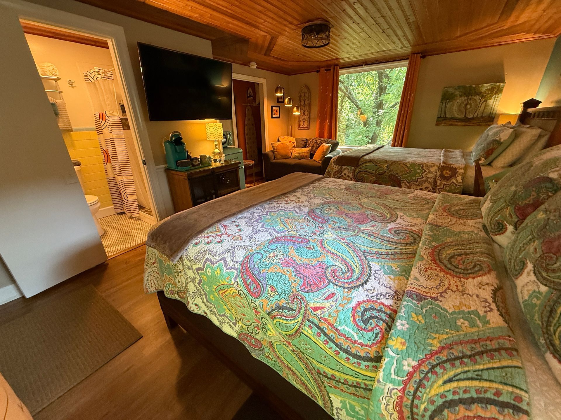 Interior of #7 Trail's End Cottage