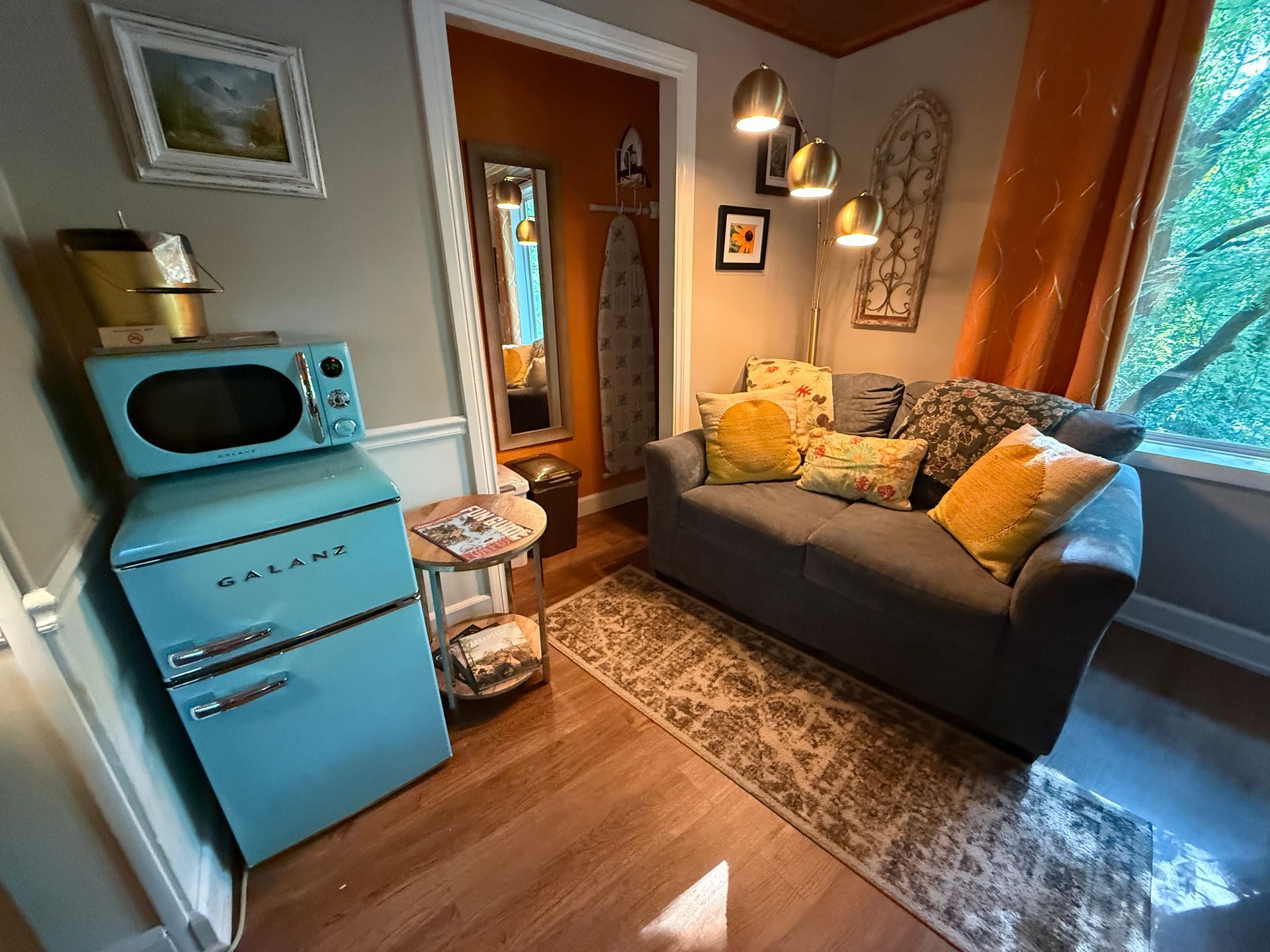 Interior of #7 Trail's End Cottage