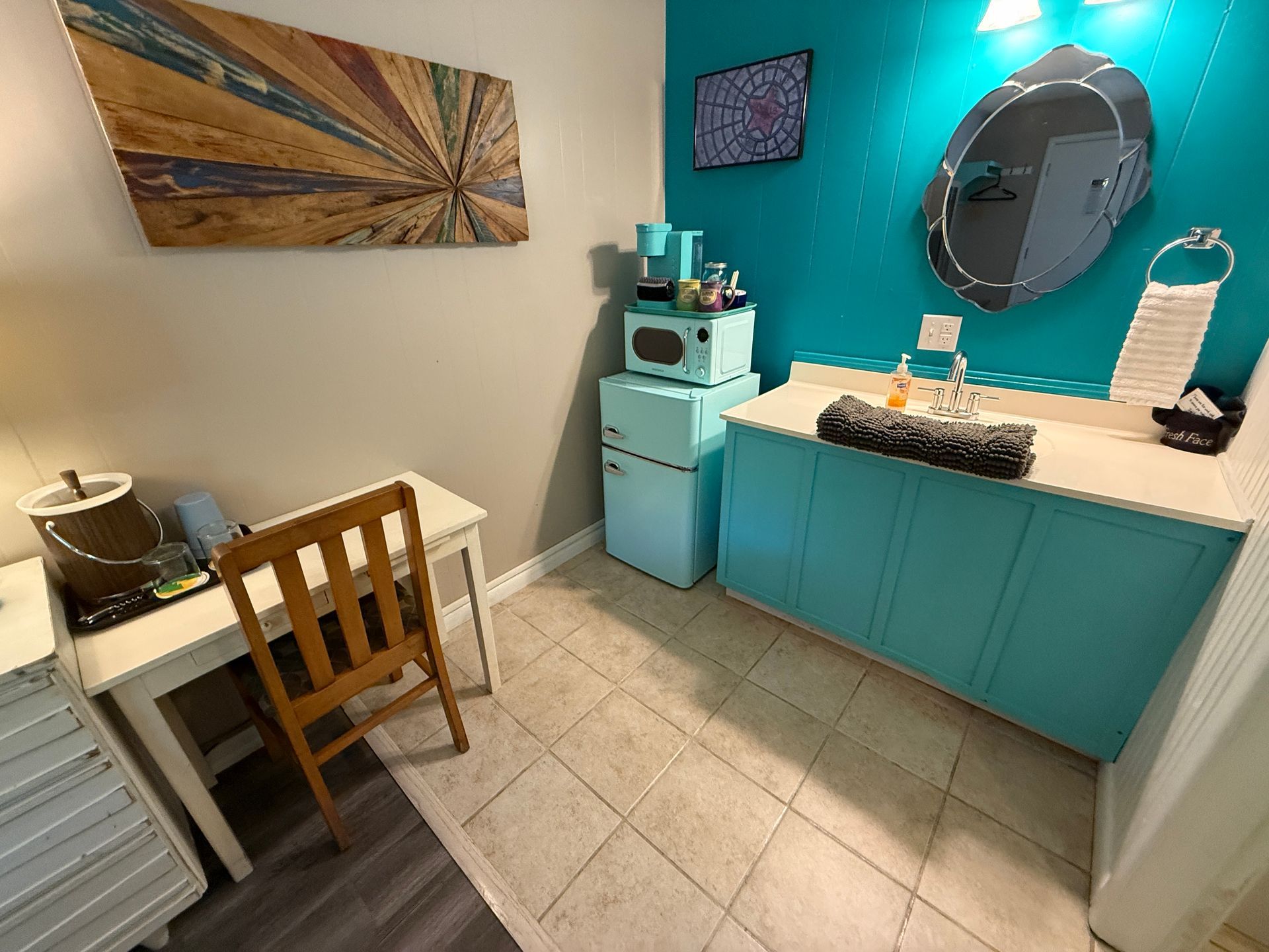 Interior of #11 Single Guest Room – The Lake House Guest Room