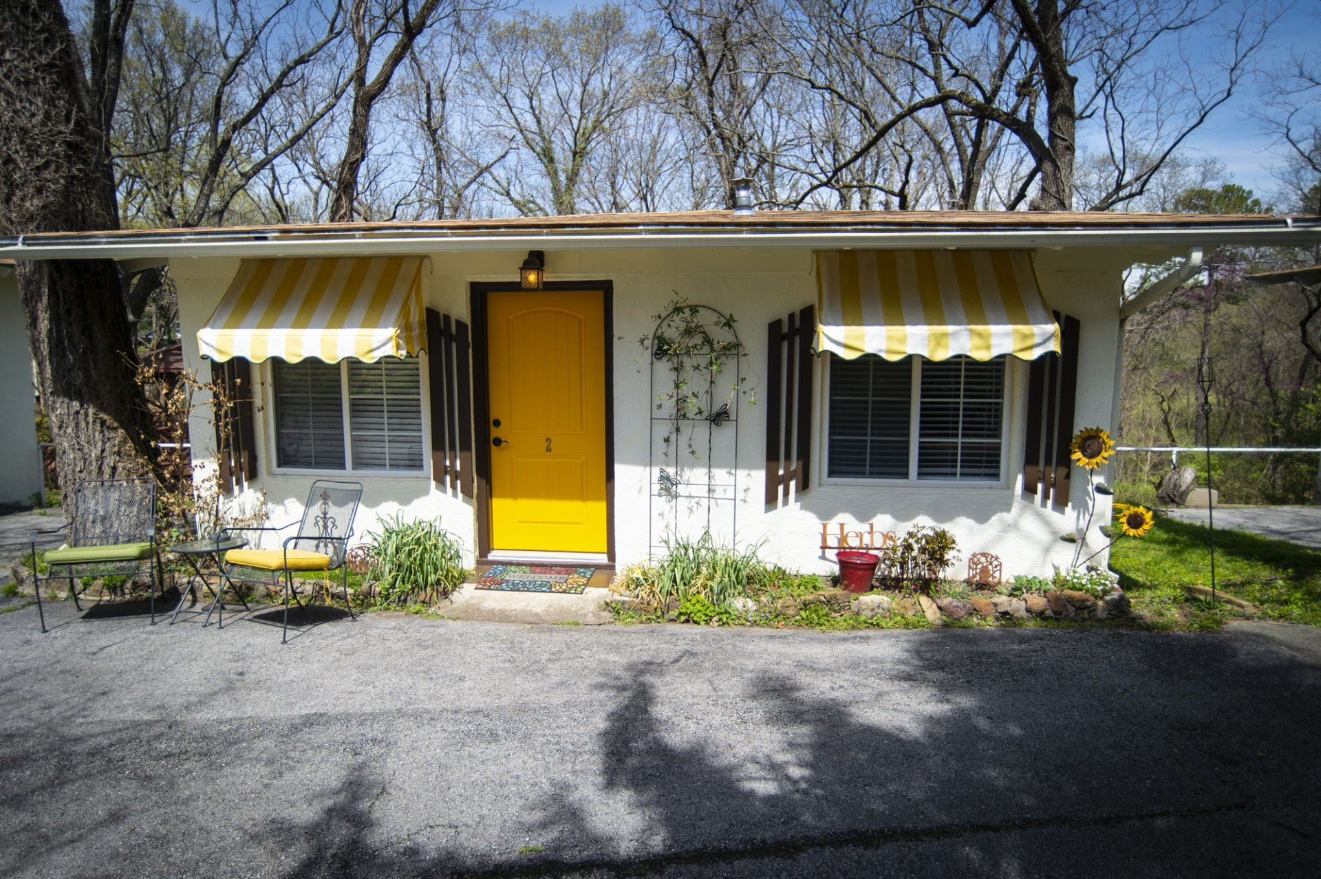 Exterior #2 Cookie's Kitchen Cottage
