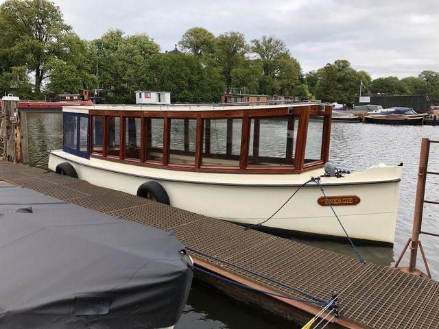 private canal tour Amsterdam