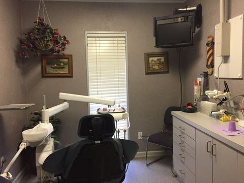 cozy dental office treatment room