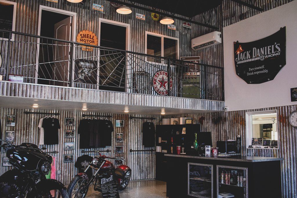 view of two levels of dakota kustomz building