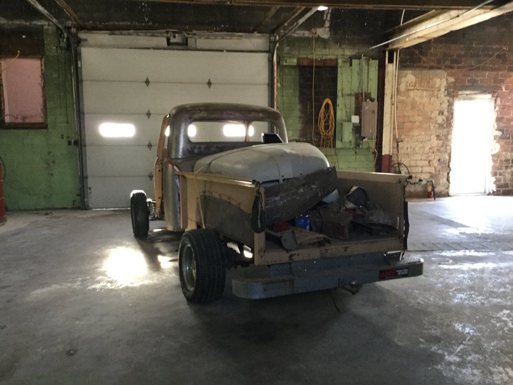 rear view of truck fenders in truck bed