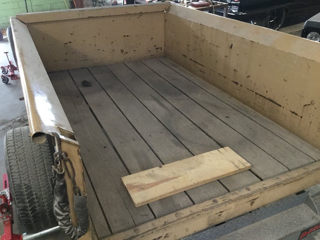 empty truck bed in garage