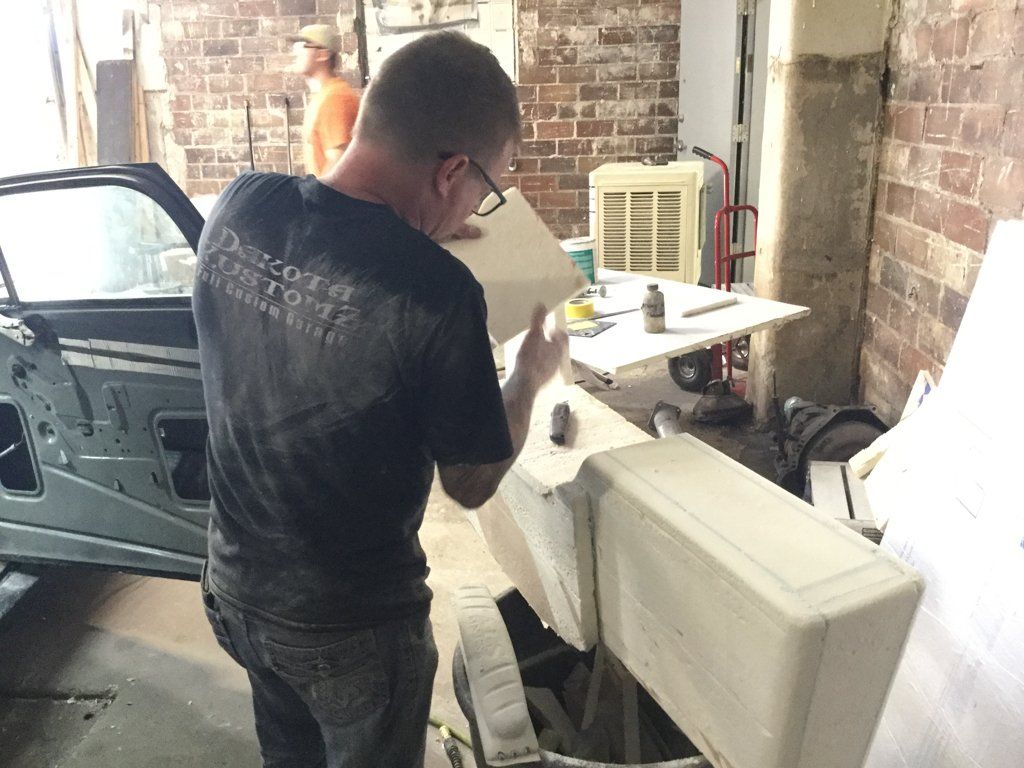 craftsman assembling center car console