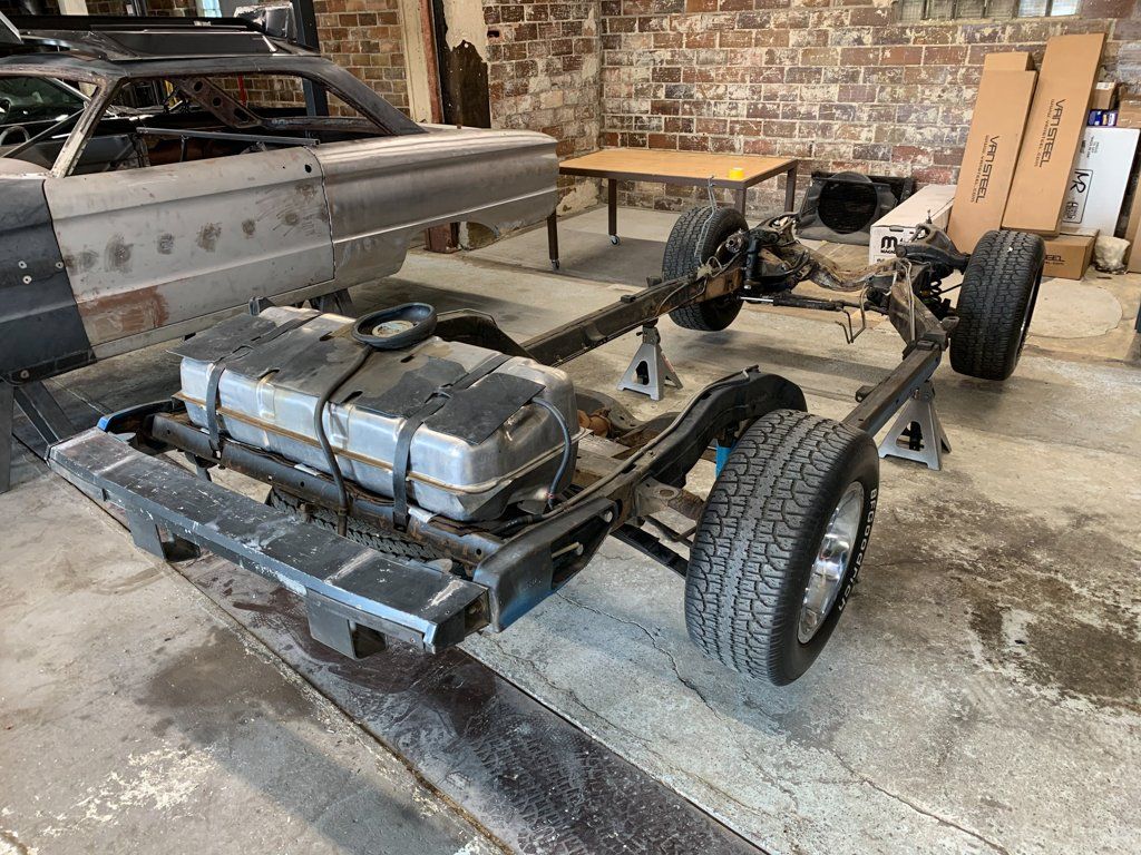 car chasis front view