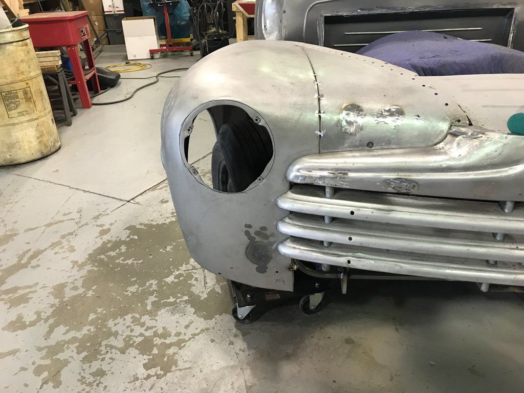 empty car headlight socket