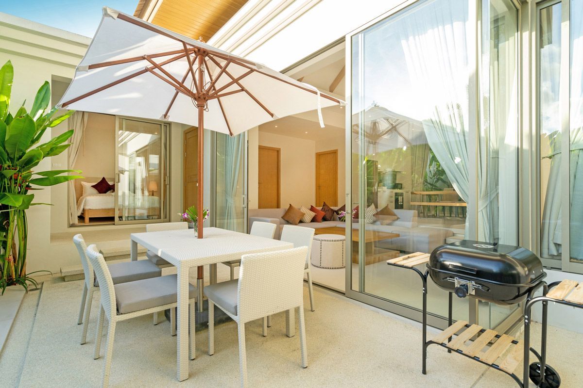 Exterior Design in Luxury Pool Villa — Meridian, ID — Elevated Windows and Bath