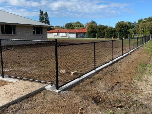residential chain wire fence installation
