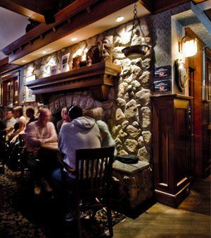 The Black Bear Neighbourhood Pub | Pub | North Vancouver, BC