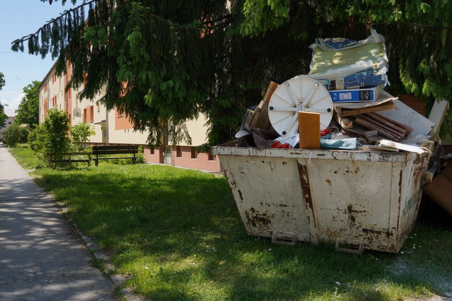 Home Junk Removal Services in Okotoks, AB