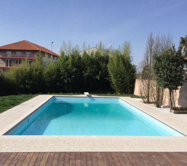 rivestimenti piscine in pietra piasentina