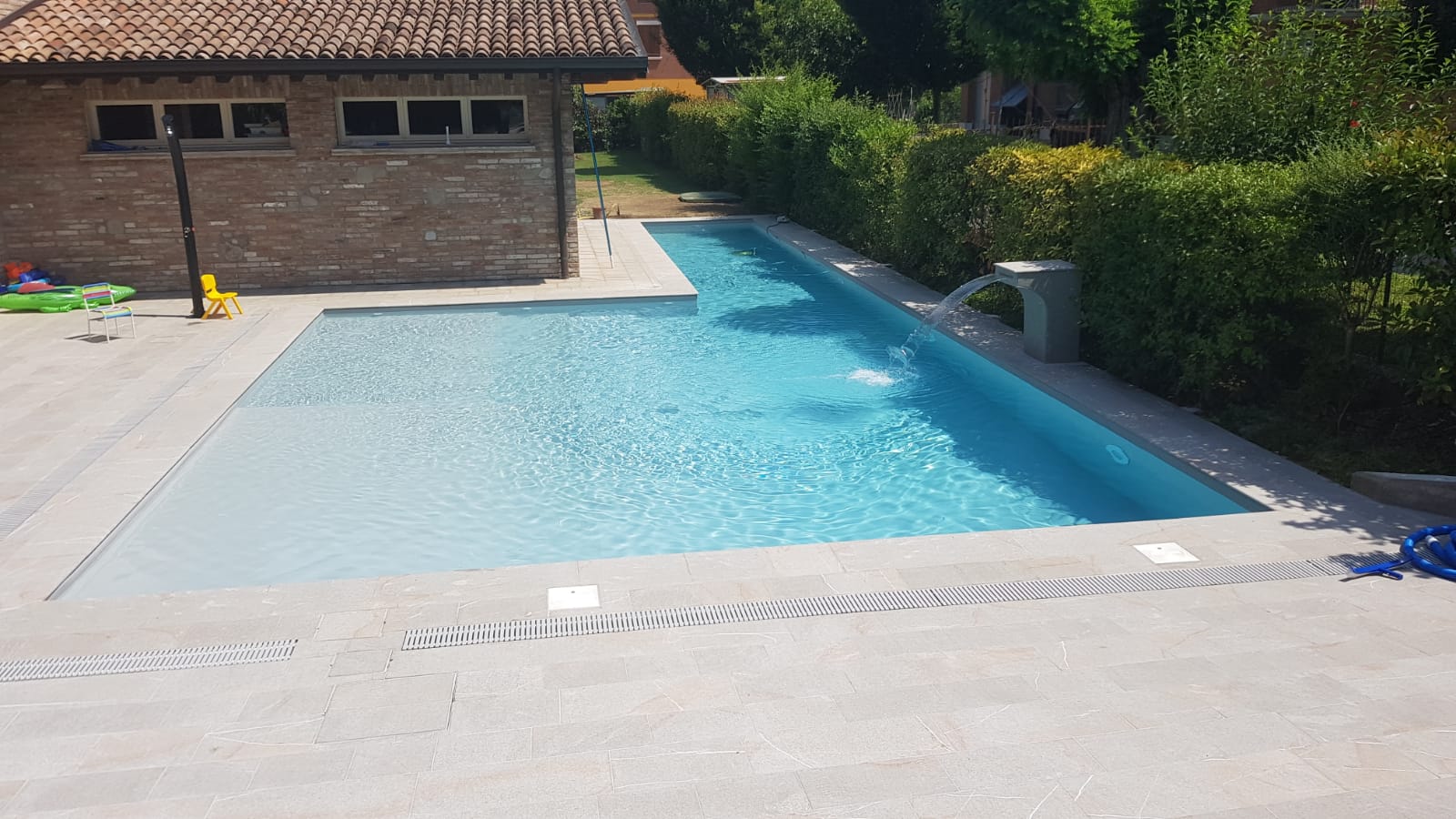 rivestimenti piscine in pietra piasentina