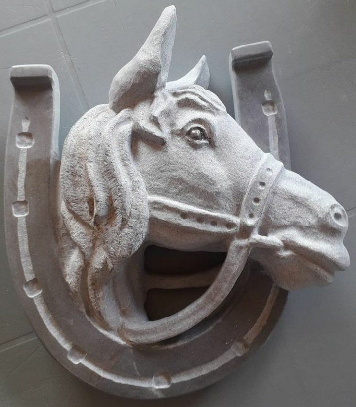 lavorazioni artigianali in pietra piasentina