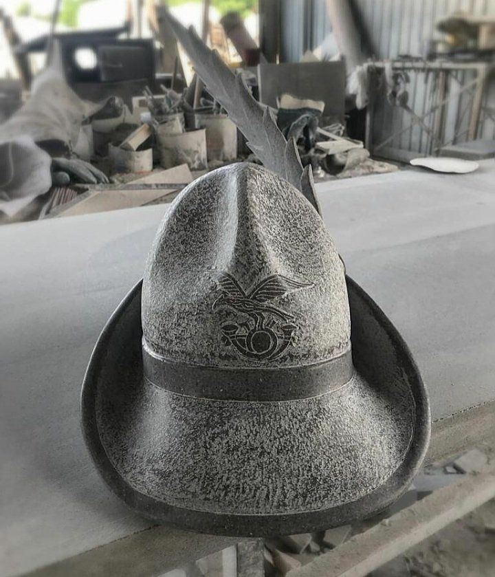 lavorazioni artigianali in pietra piasentina